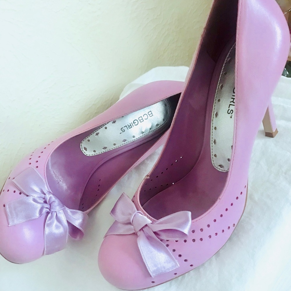 Lavender Pumps